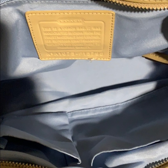 Handbag - Picture 3 of 5